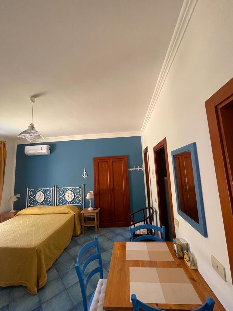 Ponza Inn- Casa Giovanna Exteriér fotografie
